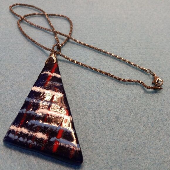 Abstract Red, White and Blue Glass Pendant & Silver Metal chain - Picture 9 of 9